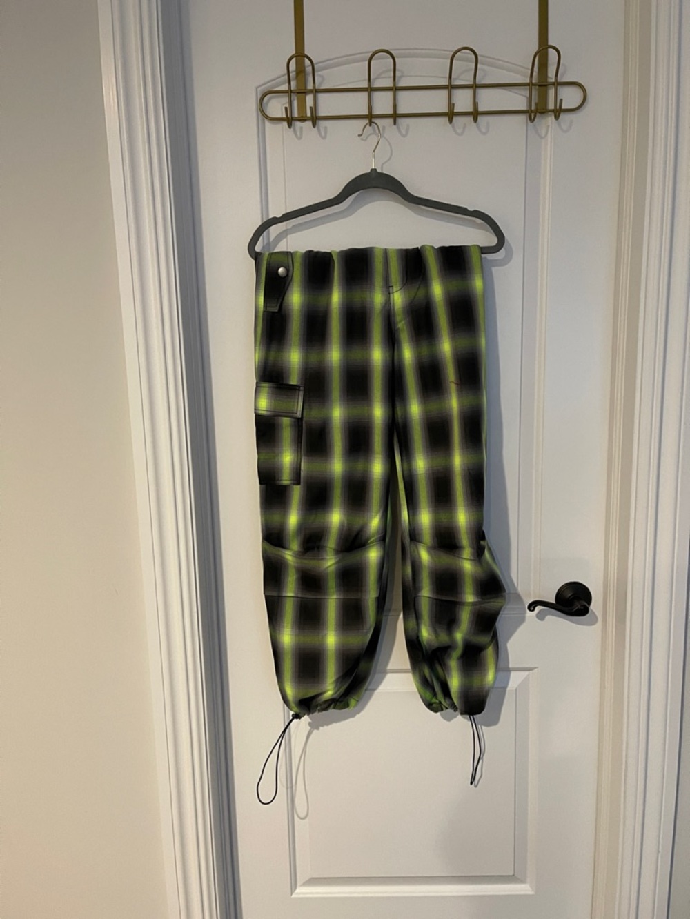 Neon Yellow & Black Plaid Cargo Joggers brand new so fabulous